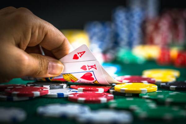Spin the Wheel of Fortune Like Never Before with Pussy888 APK